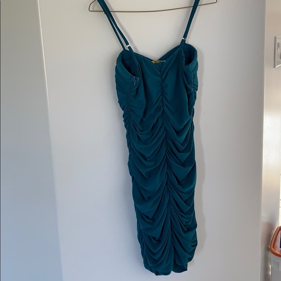 Dress - Picture 2 of 3